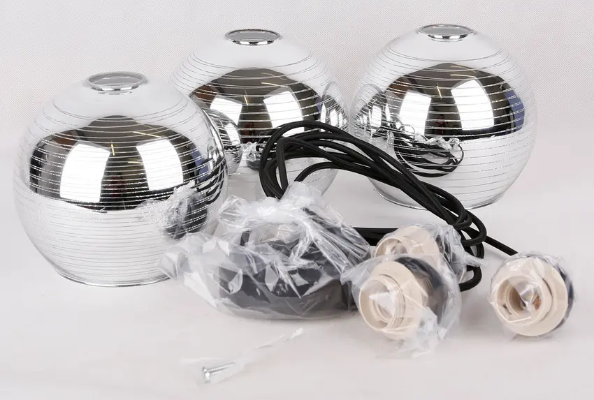 Závěsná stropní lampa se 3 skleněnými stínidly Trio