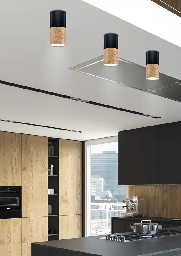 Černá dřevěná kovová stropní lampa na nástavbu