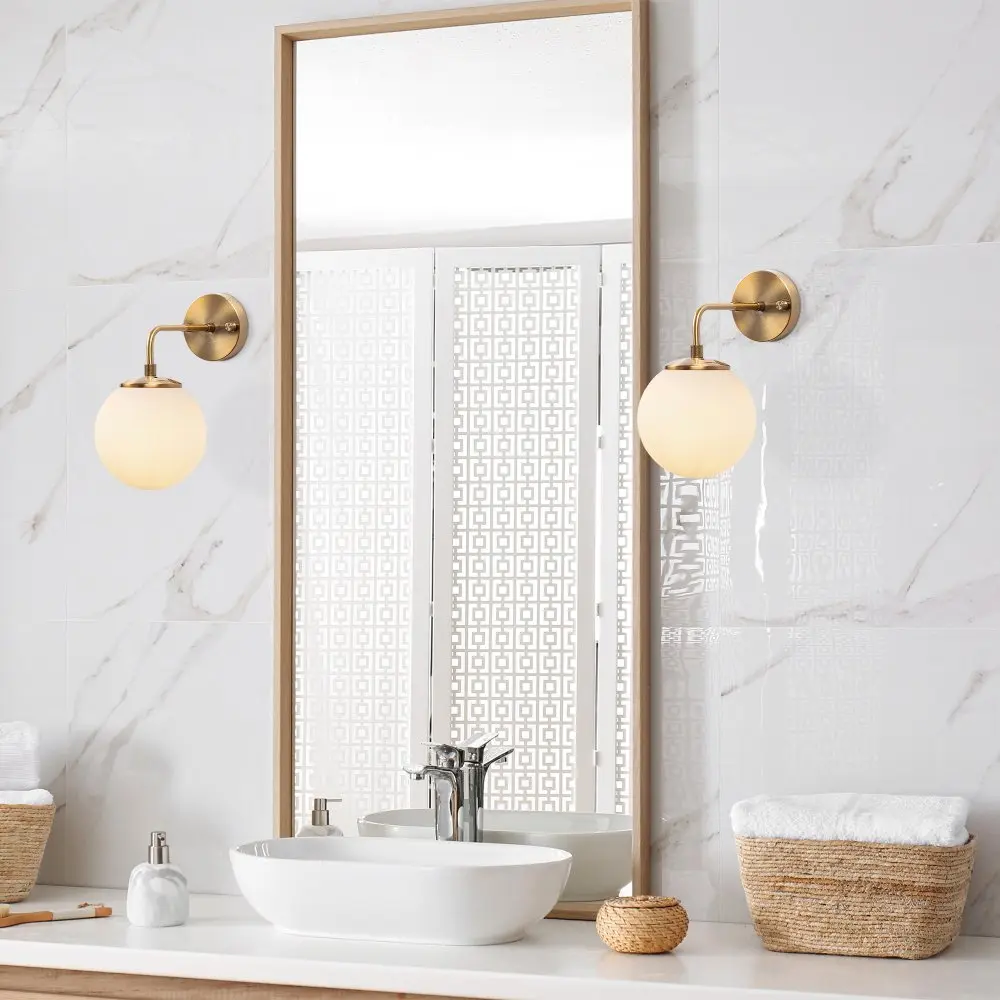 Bílé/v mosazné barvě nástěnné svítidlo ø 15 cm Viran – Opviq lights