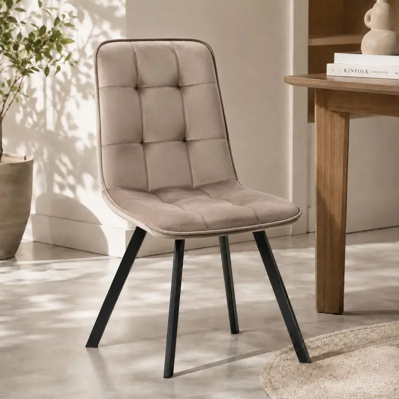 Elegantní sada 4 čalouněných sametových jídelních židlí MIA béžová