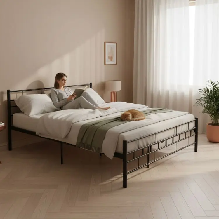 Moderní kovová postel se stabilním rámem v minimalistickém designu Šířka: 140 cm | Délka: 200 cm