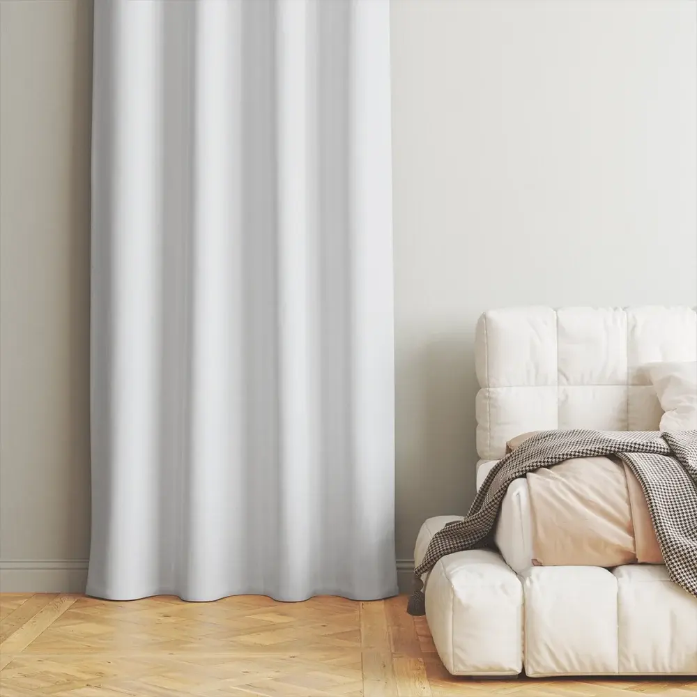 Elegantní bílá záclona s řasící páskou