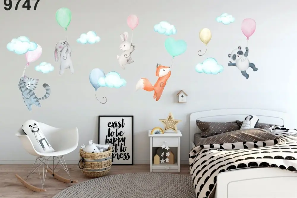Dětská dekorační nálepka na zeď zvířátka s balony