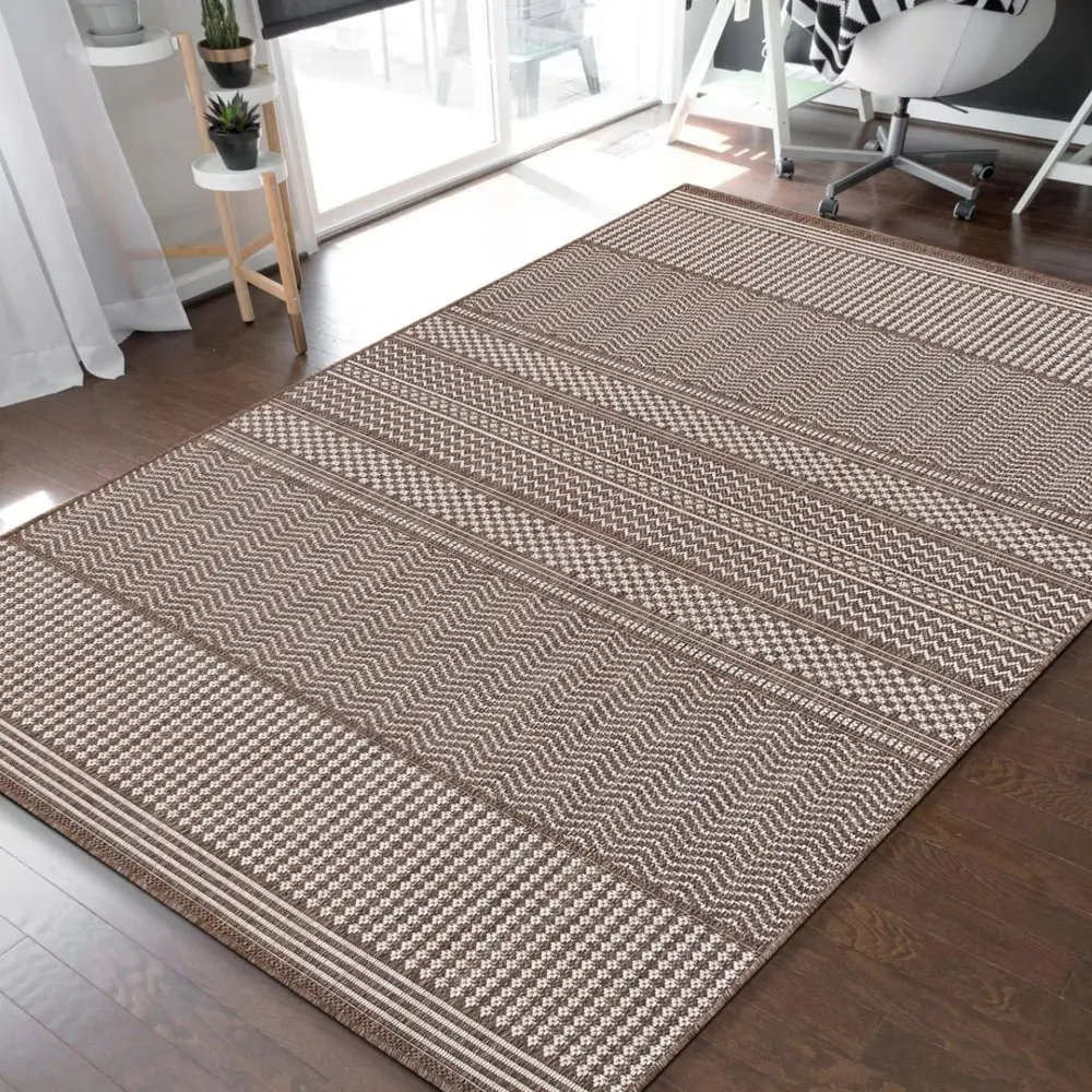 PATIO 12 , hnědý venkovní koberec na terasu s jemným vzorem Šířka: