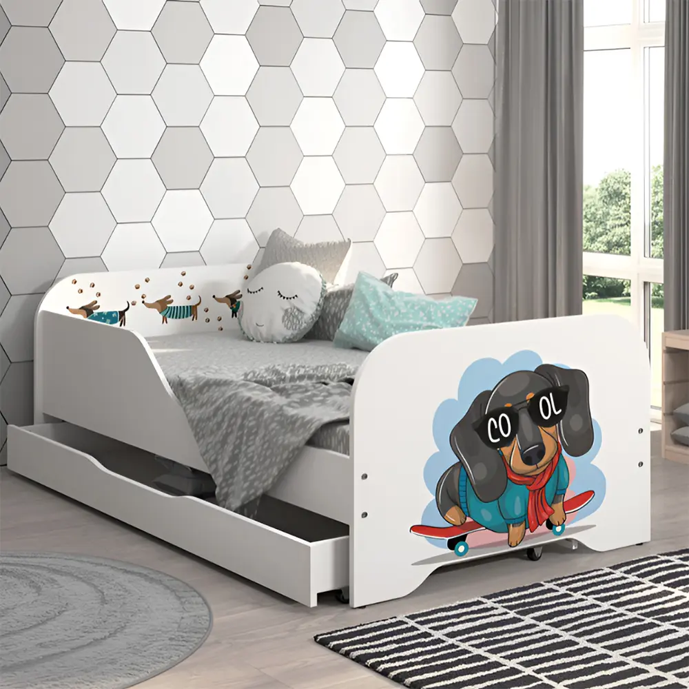 Dětská postýlka 140 × 70 cm s matrací a roštem – COOL DOG motiv