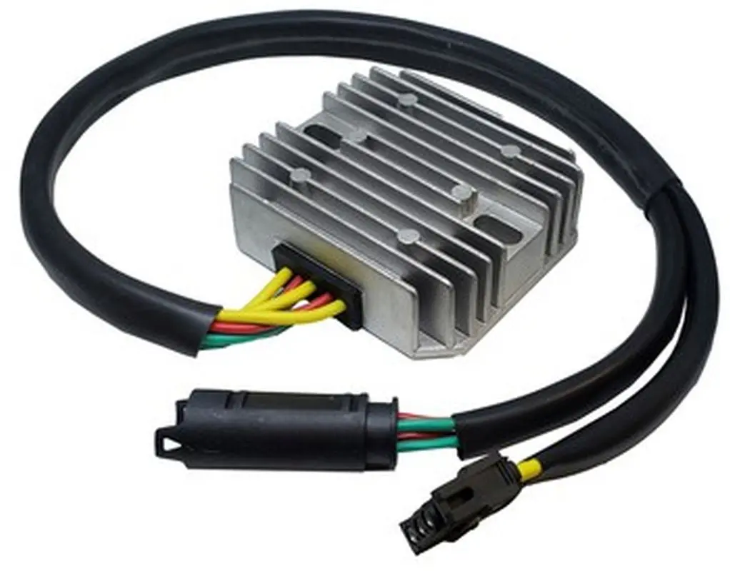 DZE regulátor napětí BMW F 650GS DAKAR 00-07; F 650CS 01-05; F 700GS 11-16; F 800GS ADVENTURE 12-16; F 800S/ST/R 05-17 (61312346550) (SH541G-12,