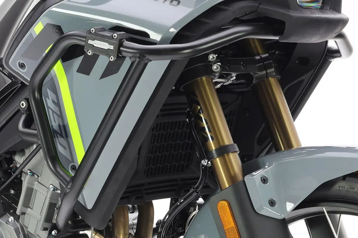 CROSSPRO hliníkové horní kryty motoru a chladiče CF MOTO 450 MT '24 barva černá (kompatibilní s originální deskou) (CROSSPRO hliníkové horní kryty)