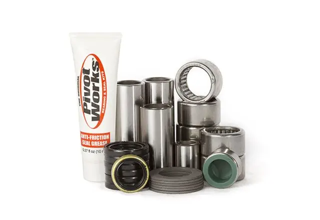 PIVOT WORKS opravná sada spojovacího kloubu kyvného ramene SUZUKI DRZ400S 00-24, DRZ400SM 05-24, RM125 00, RM250 00, KAWASAKI KLX400R 03, KLX400SR