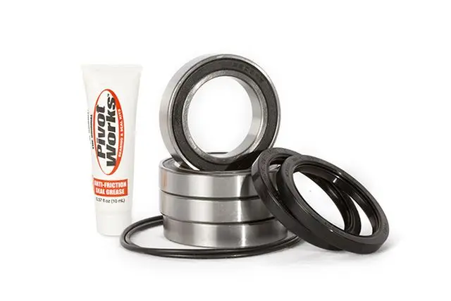 PIVOT WORKS ložiska zadního kola SUZUKI LT-R450 08-11 (PIVOT WORKS ložiska zadního kola SUZUKI LT-R450 08-11)