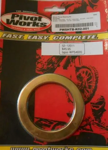 PIVOT WORKS axiální ložisko pružiny zadního (centrálního) tlumiče KAWASAKI KX 125-250/ KX 450F/ KX 250F/ KX 500 (PIVOT WORKS axiální ložisko pružiny)