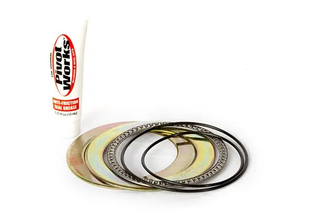 PIVOT WORKS axiální ložisko pružiny zadního (centrálního) tlumiče YAMAHA YZF 250 01-09, YZF 450 03-06 (PIVOT WORKS axiální ložisko pružiny zadního)
