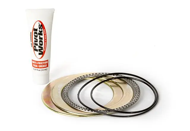 PIVOT WORKS axiální ložisko pružiny zadního (centrálního) tlumiče YAMAHA YZF 450 10-13 (PIVOT WORKS axiální ložisko pružiny zadního (centrálního))
