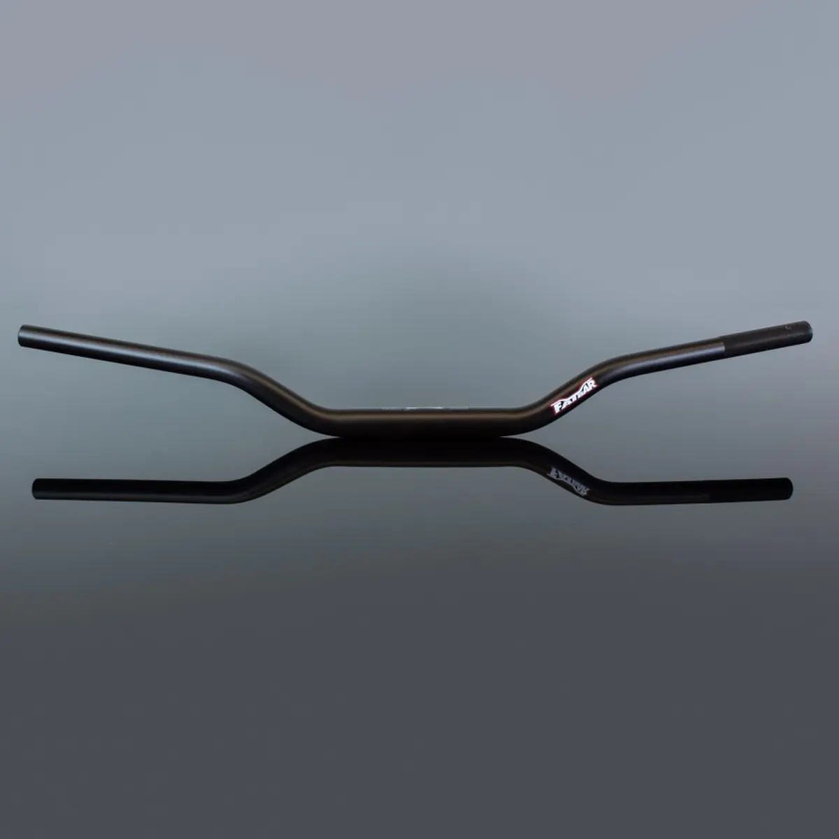 RENTHAL řidítka 1,1/8 (28,6mm) STREET FATBAR HANDLEBAR LOW barva černá (RENTHAL řidítka 1,1/8 (28,6mm) STREET FATBAR HANDLEBAR LOW barva černá)