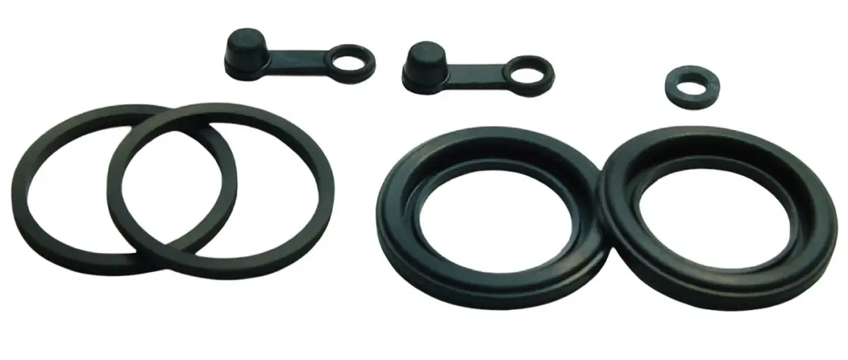 TOURMAX opravná sada brzdového třmenu zadní SUZUKI GS 550/650/750/850/1000/1100 vyrobeno v Japonsku (TOURMAX opravná sada brzdového třmenu zadní)