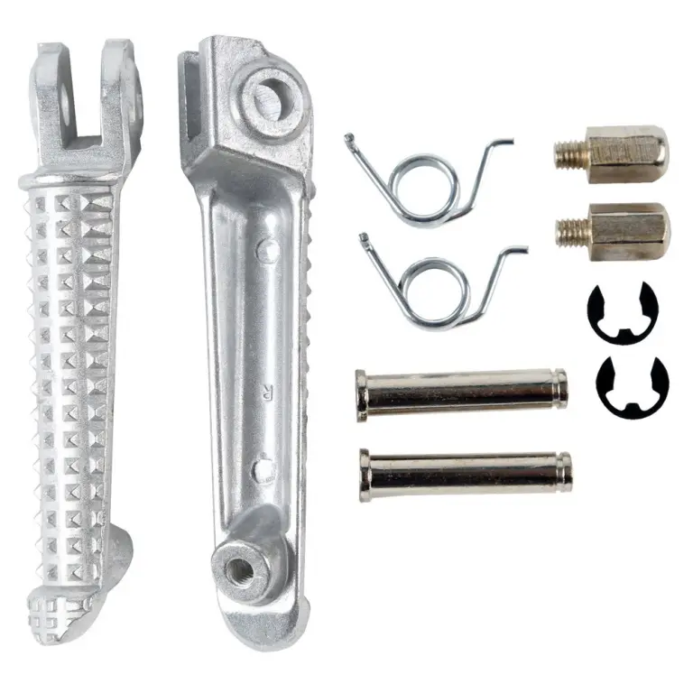 BIKETEC PARTS sada stupaček řidiče kompletní s upevněním YAMAHA YZF R1 98-11, YZF R6 99-12 barva stříbrná (BIKETEC PARTS sada stupaček řidiče)
