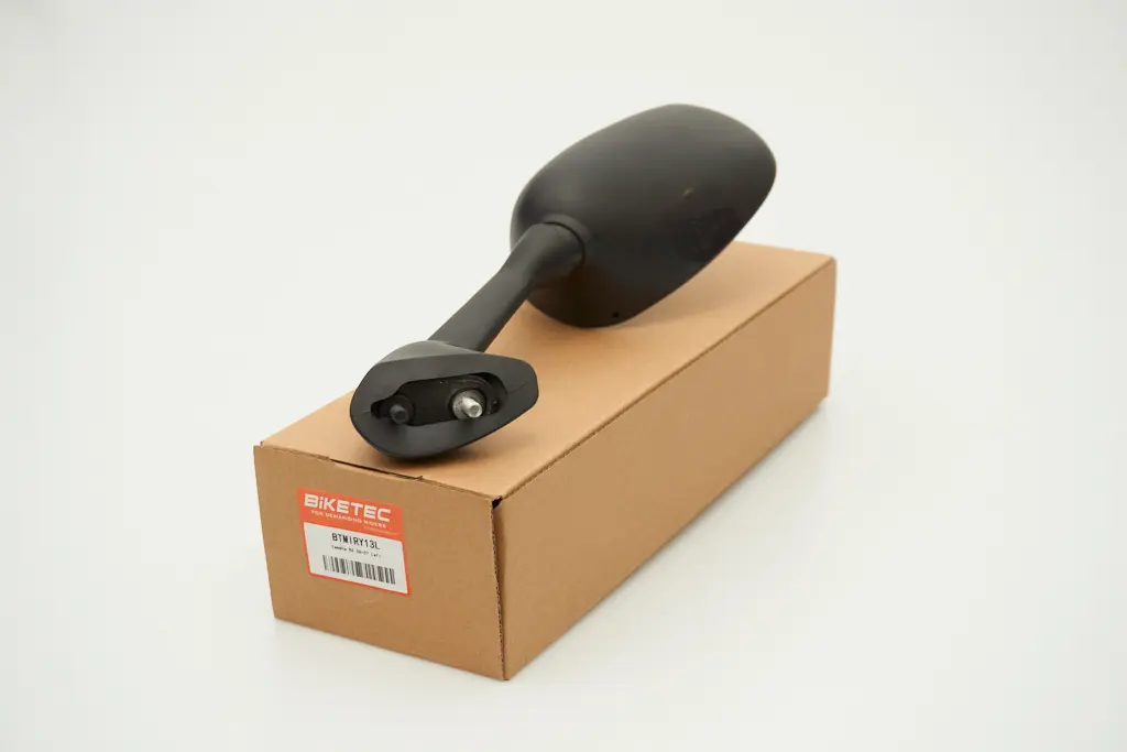 BIKETEC PARTS zrcátko YAMAHA R6 (06-07) levé (LY19L) (2C0-26280-00-00) (BIKETEC PARTS zrcátko YAMAHA R6 (06-07) levé (LY19L) (2C0-26280-00-00))