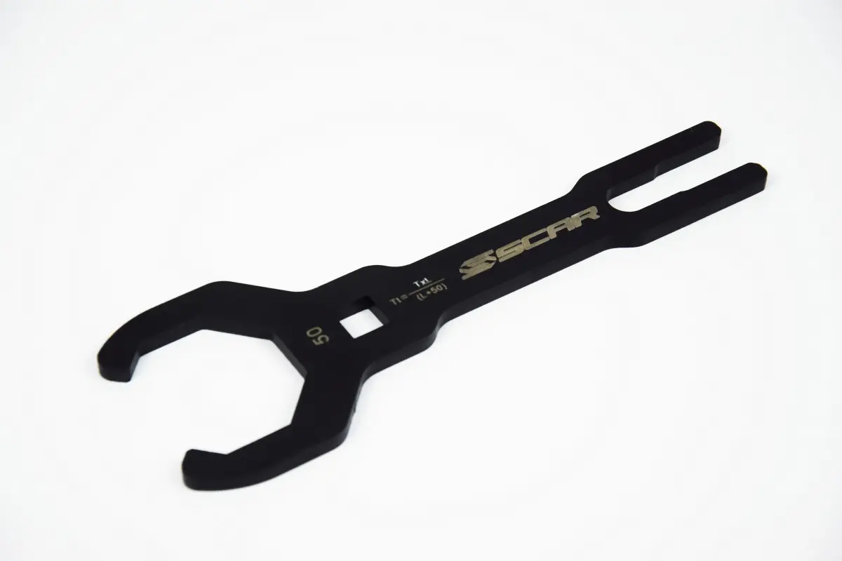 SCAR RACING klíč pro servis předních zavěšení SHOWA / OHLINS 50mm barva černá ( )