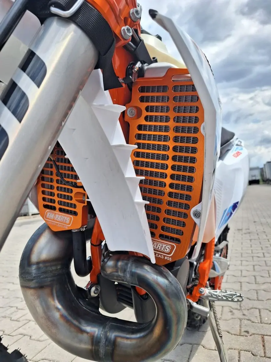 FM-PARTS kryty chladiče (mřížky) hliník KTM/HUSQVARNA/GAS GAS 20-26 TBI / TPI barva oranžová ( )