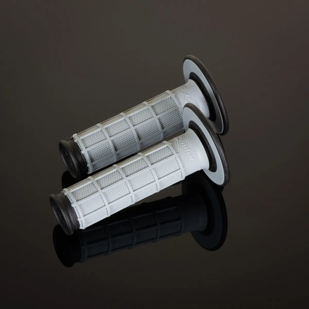 RENTHAL gripy MX DUAL COMPOUND FULL WAFFLE šedá, dvousložkový, barva šedá/černá (RENTHAL gripy MX DUAL COMPOUND FULL WAFFLE šedá, dvousložkový, barva)
