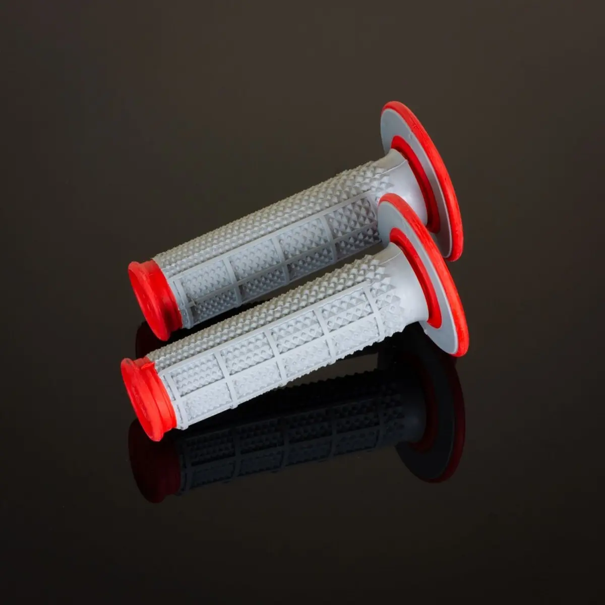 RENTHAL gripy MX DUAL COMPOUND TAPERED HALF WAFFLE, dvousložkový, barva šedá/červená (RENTHAL gripy MX DUAL COMPOUND TAPERED HALF WAFFLE,)