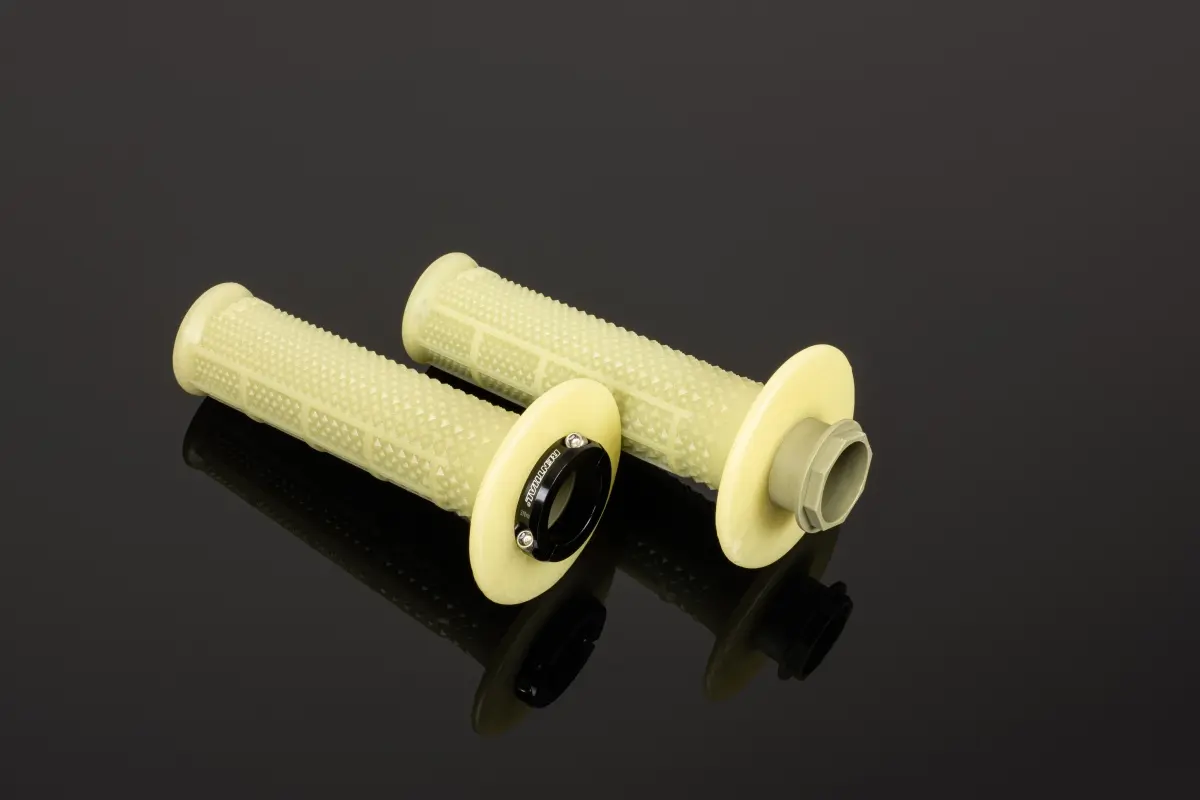 RENTHAL gripy MX R-WORKS LOCK-ON ARAMID (TAPERED) barva krémová ( )