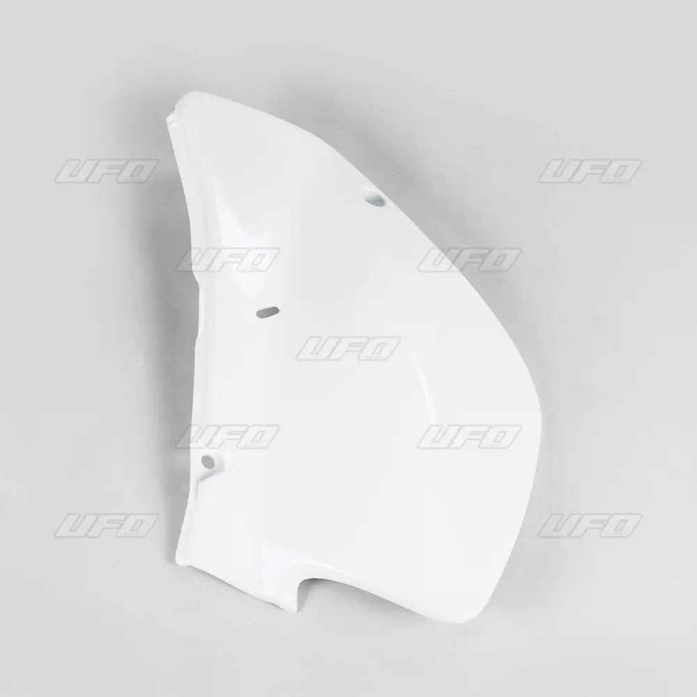UFO boční tabulky na startovací číslo HONDA XR 650R 00-20 (1 kus pravý) barva bílá (UFO boční tabulky na startovací číslo HONDA XR 650R 00-20 (1 kus)