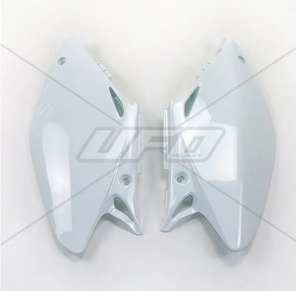 UFO boční tabulky HONDA CR 125/250 02-04 barva bílá (UFO boční tabulky HONDA CR 125/250 02-04 barva bílá)