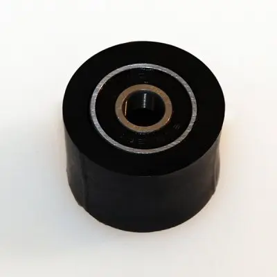 UFO rolna řetězu HONDA CRF 250R 04, CRF 250X 05-07 barva černá 79-5007 (8X32X24mm) - nahrazuje YA04864001 (UFO rolna řetězu HONDA CRF 250R 04, CRF)