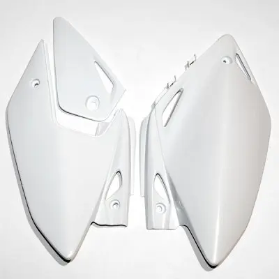 UFO boční tabulky HONDA CRF 450X 05-16 barva bílá (UFO boční tabulky HONDA CRF 450X 05-16 barva bílá)