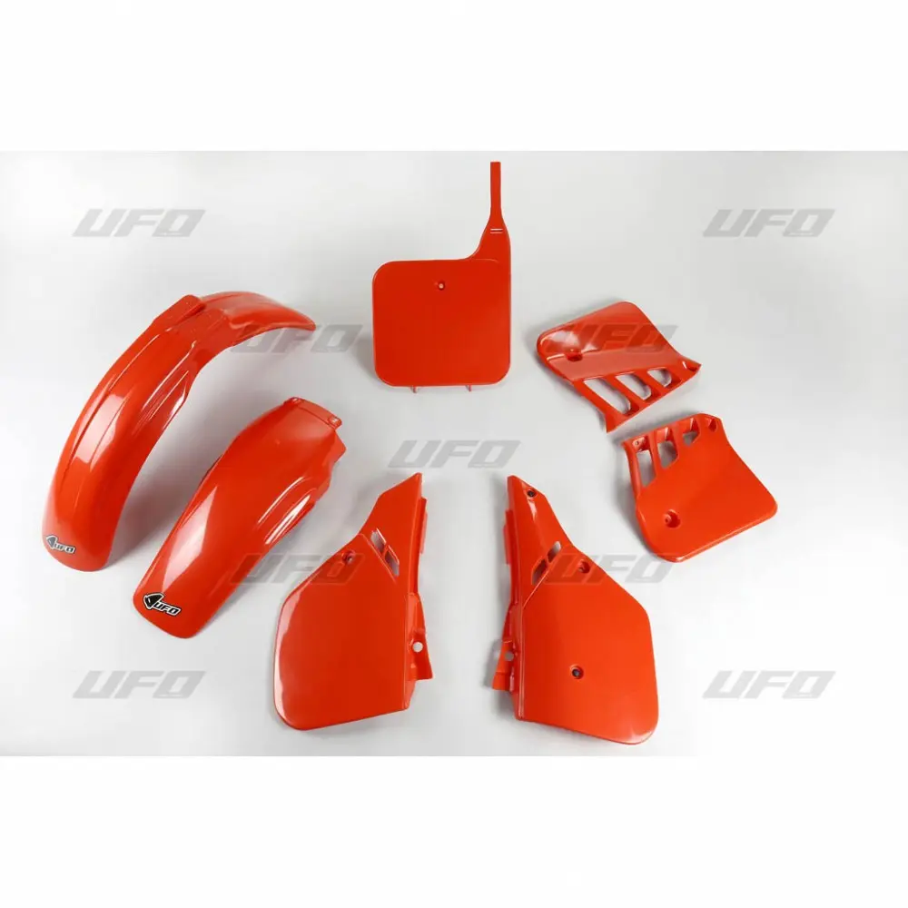 UFO kompletní sada plastů HONDA CR 250 87 barva OEM (červená) (HO093E999) (UFO kompletní sada plastů HONDA CR 250 87 barva OEM (červená) (HO093E999))