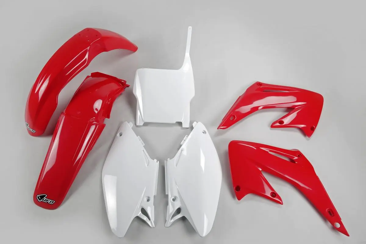 UFO kompletní sada plastů HONDA CR 125/250 04-07, barva OEM (červená/bílá) (UFO kompletní sada plastů HONDA CR 125/250 04-07, barva OEM)