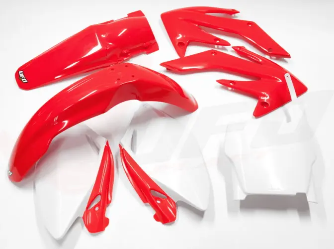 UFO kompletní sada plastů HONDA CRF 250R 06-07 barva OEM (červená/bílá) (HO105E999) ( )