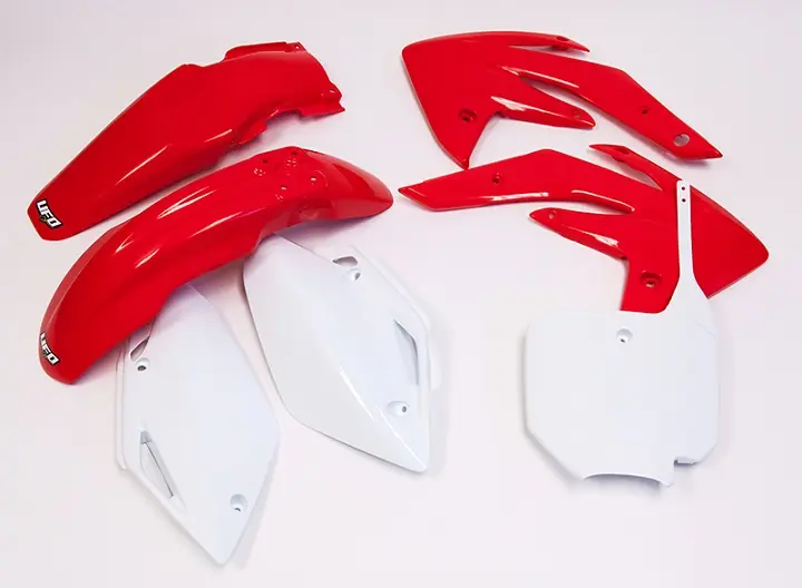 UFO kompletní sada plastů HONDA CRF 150 07-26, barva OEM (červená/bílá) (HO111E999) (UFO kompletní sada plastů HONDA CRF 150 07-26, barva OEM)