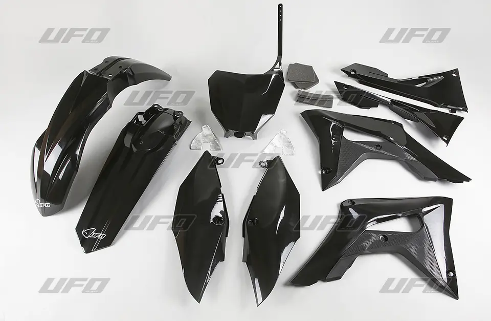 UFO kompletní sada plastů HONDA CRF 250R 18-21, CRF 450R 17-20 s kryty vzduchových filtrů barva černá (HO123E001) (UFO kompletní sada plastů HONDA)