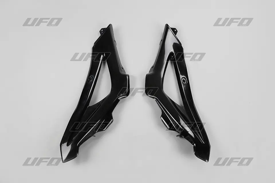 UFO kryty chladiče HUSQVARNA TC/TE/FC/FE 08-10 (kromě TC/TE 250 09-10) (horní) barva černá (UFO kryty chladiče HUSQVARNA TC/TE/FC/FE 08-10 (kromě)