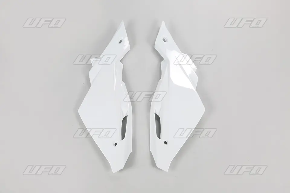 UFO boční tabulky na startovací číslo HUSQVARNA CR/WR 125 09-12 barva bílá (UFO boční tabulky na startovací číslo HUSQVARNA CR/WR 125 09-12 barva)