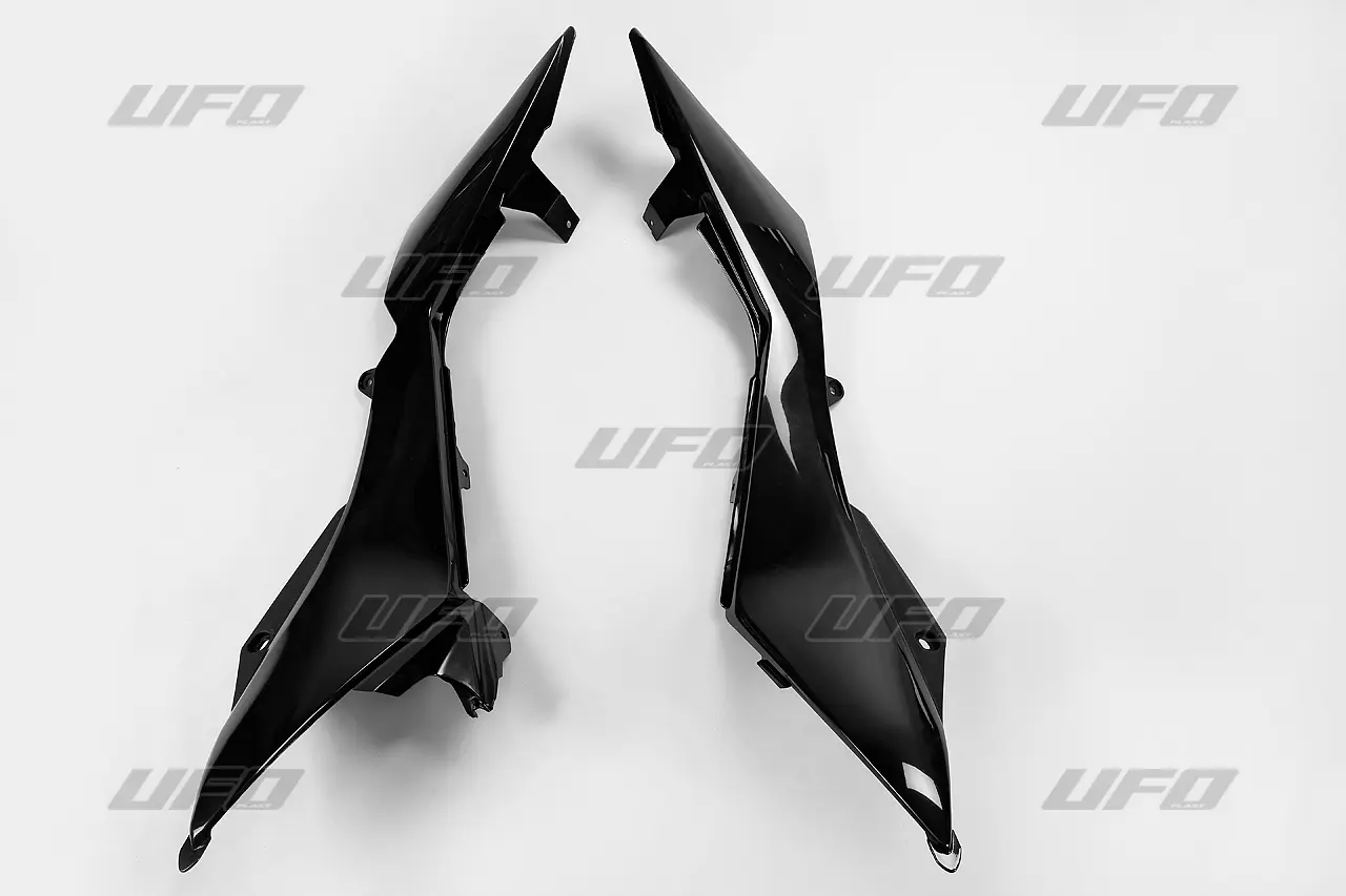 UFO boční tabulky na startovací číslo HUSQVARNA TC/TE 449/511 11-13 barva černá (UFO boční tabulky na startovací číslo HUSQVARNA TC/TE 449/511 11-13)