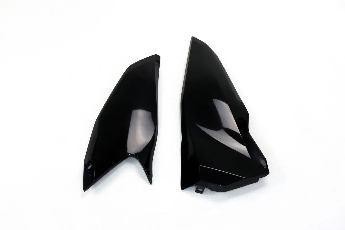UFO boční tabulky na startovací číslo HUSQVARNA TC/TE 125, FC/TX/TE/FE 250, TC/TE/TX 300, FC/FE 350, FC/FE 450, FE 501 14-16, TC 250 16, barva černá