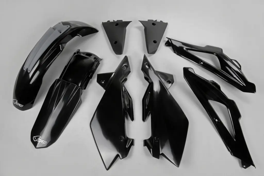 UFO kompletní sada plastů HUSQVARNA TC 125/250 05-07 barva černá (UFO kompletní sada plastů HUSQVARNA TC 125/250 05-07 barva černá)