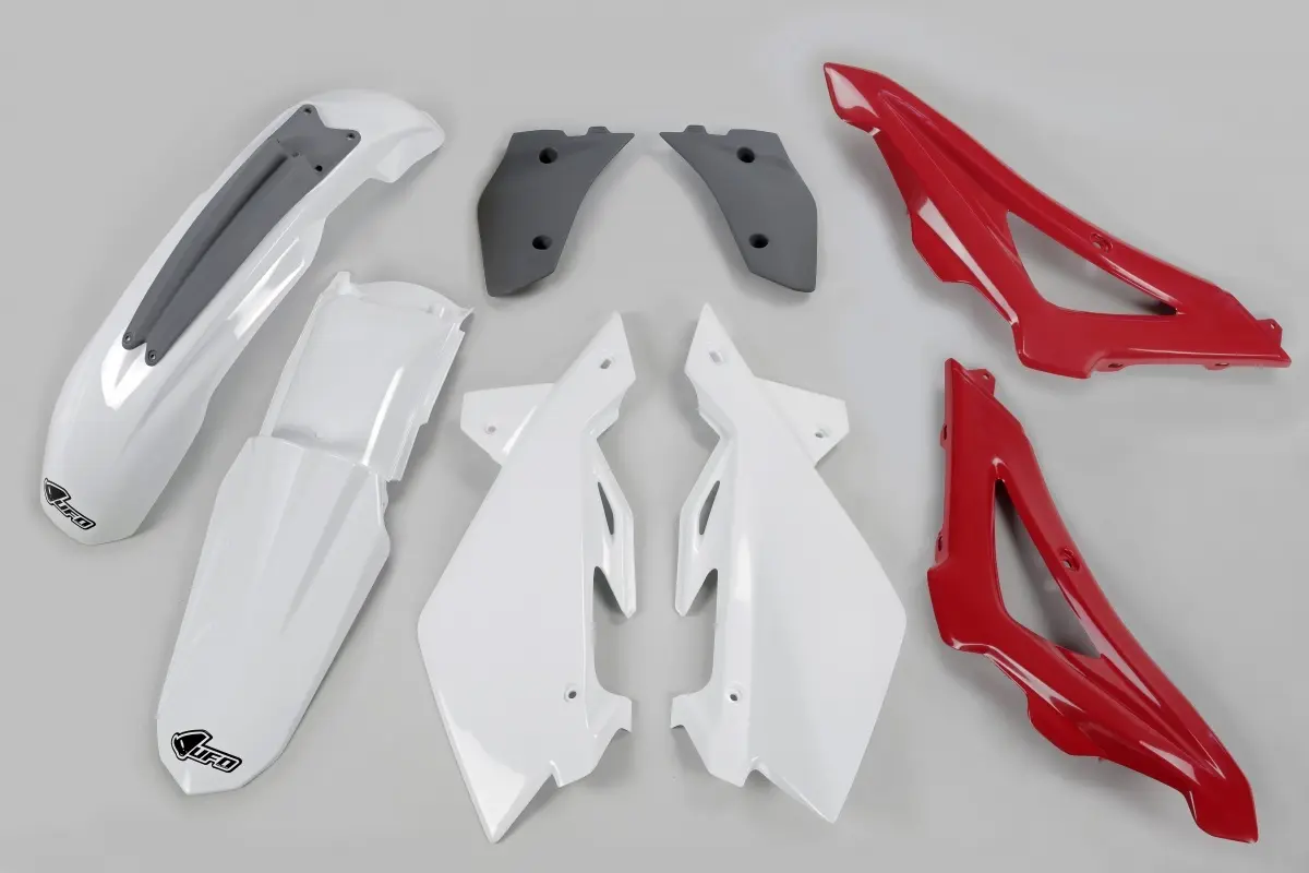 UFO kompletní sada plastů HUSQVARNA CR 125/250 2T 06-08 barva OEM 06 (bílá/šedá/červená) (HU603E999) ( )