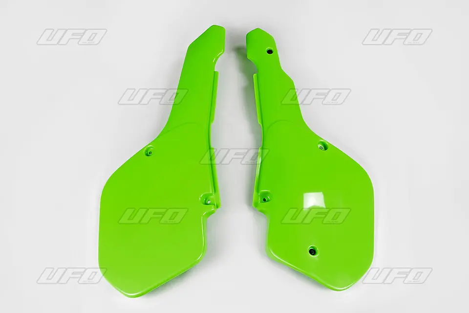 UFO boční tabulky zadní KAWASAKI KX 125/250/500 87 barva zelená (UFO boční tabulky zadní KAWASAKI KX 125/250/500 87 barva zelená)