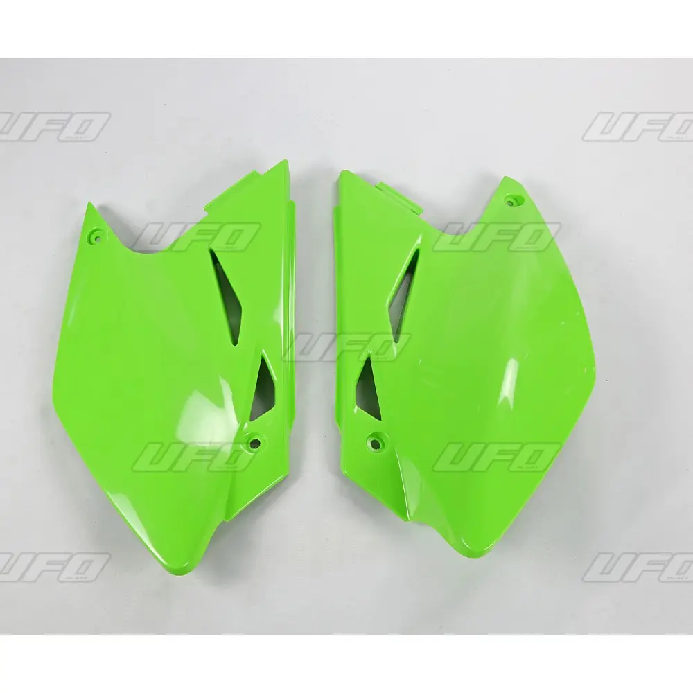 UFO boční tabulky na startovací číslo KAWASAKI KXF 450 06-08 barva zelená ( )