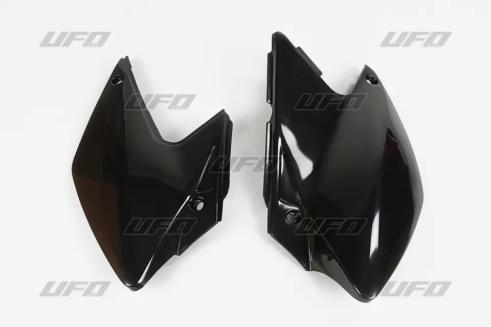 UFO boční tabulky zadní KAWASAKI KLX 450R 07-25 barva černá (UFO boční tabulky zadní KAWASAKI KLX 450R 07-25 barva černá)
