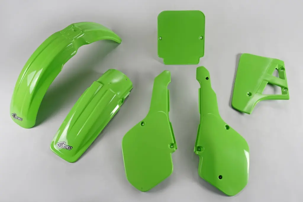 UFO kompletní sada plastů KAWASAKI KX 125 87 barva zelená (KA199E026) (UFO kompletní sada plastů KAWASAKI KX 125 87 barva zelená (KA199E026))