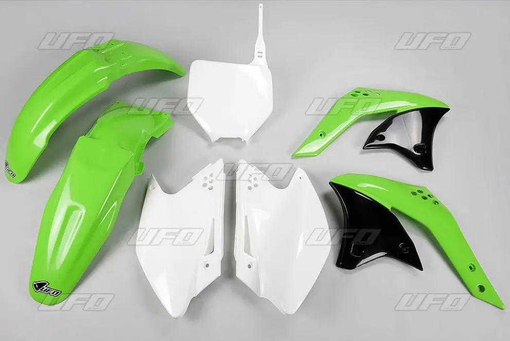 UFO kompletní sada plastů KAWASAKI KXF 250 07 barva OEM (zelená/bílá) (KA208E999) (UFO kompletní sada plastů KAWASAKI KXF 250 07 barva OEM)
