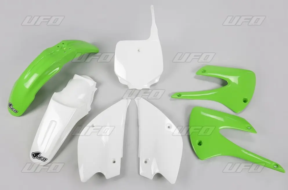 UFO kompletní sada plastů KAWASAKI KX 85 01- 13 restyling barva OEM 13 (zelená/bílá) (KA218KE999) (UFO kompletní sada plastů KAWASAKI KX 85 01- 13)