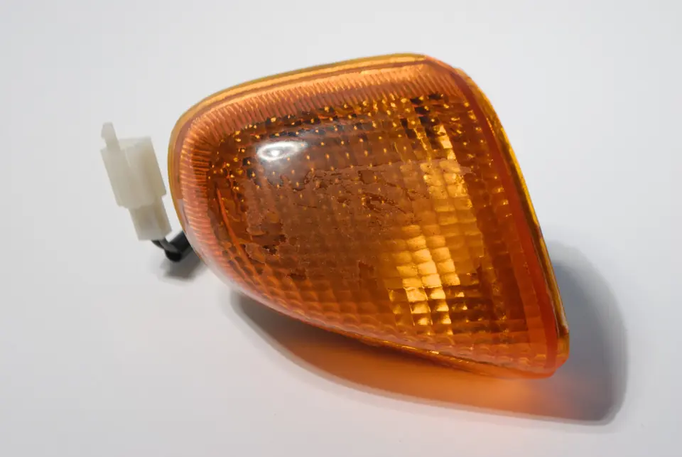 JR směrovka KAWASAKI ZZR 1100 93-99 levá zadní (oranžové sklo) (JR směrovka KAWASAKI ZZR 1100 93-99 levá zadní (oranžové sklo))