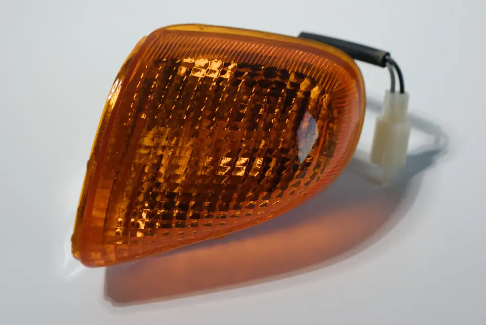 JR směrovka KAWASAKI ZZR 1100 pravá zadní (oranžové sklo) (JR směrovka KAWASAKI ZZR 1100 pravá zadní (oranžové sklo))