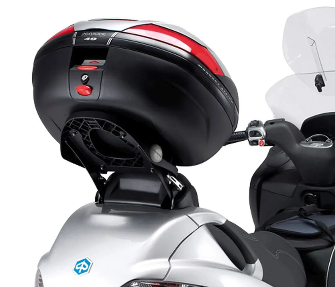 KAPPA zadní nosič kufru (sklopný) PIAGGIO MP3 125/250/300/400 06-11, MP3 TOURING 300/400 11, MP3 BUSINESS 300/500 12-14, MP3 SPORT 300/500 12-14 ( s