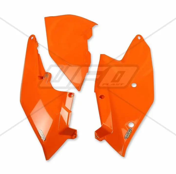 UFO boční tabulky na startovací číslo KTM SX/SXF 16-18, EXC/EXCF TPI 17-19 s krytem vzduchového filtru barva oranžová (UFO boční tabulky na)